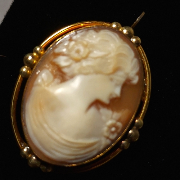 Vintage PR. ST. Co. 1/20 12K GF Cameo Pendant or Pin Hand Carved Shell Woman - Picture 9 of 10
